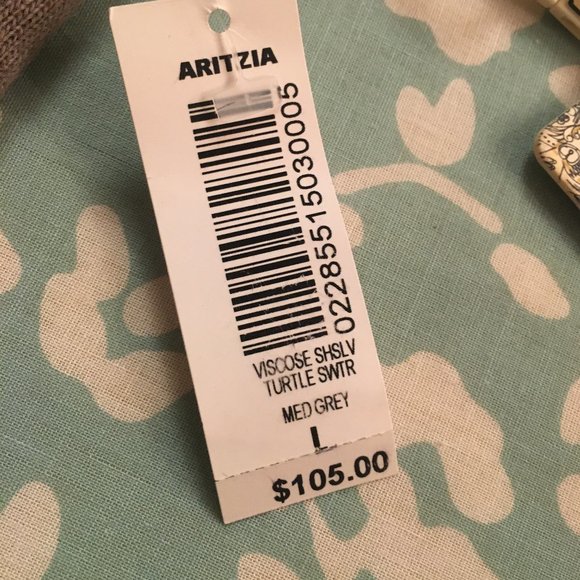 NÜMPH - Turtle Sweater - Picture 6 of 12